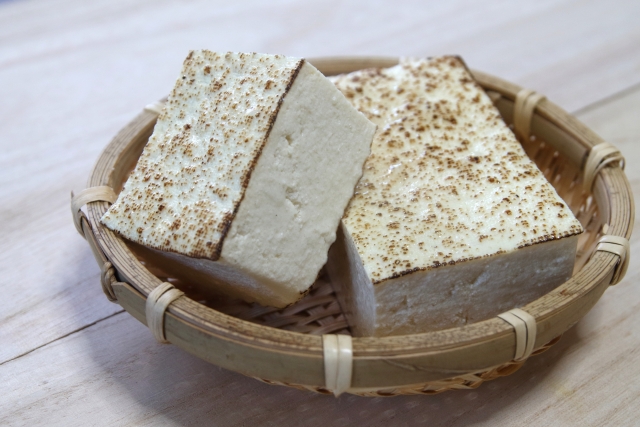 Fried tofu for sukiyaki