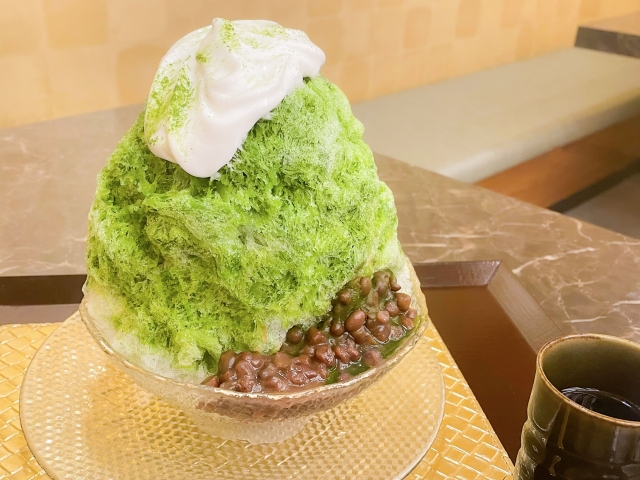 Uji-Kintoki (Matcha & Red Bean)